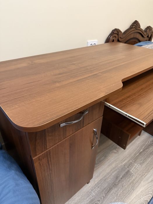 Письменный стол для учебы