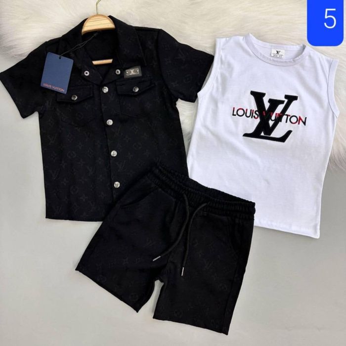 Compleu fete și baieti