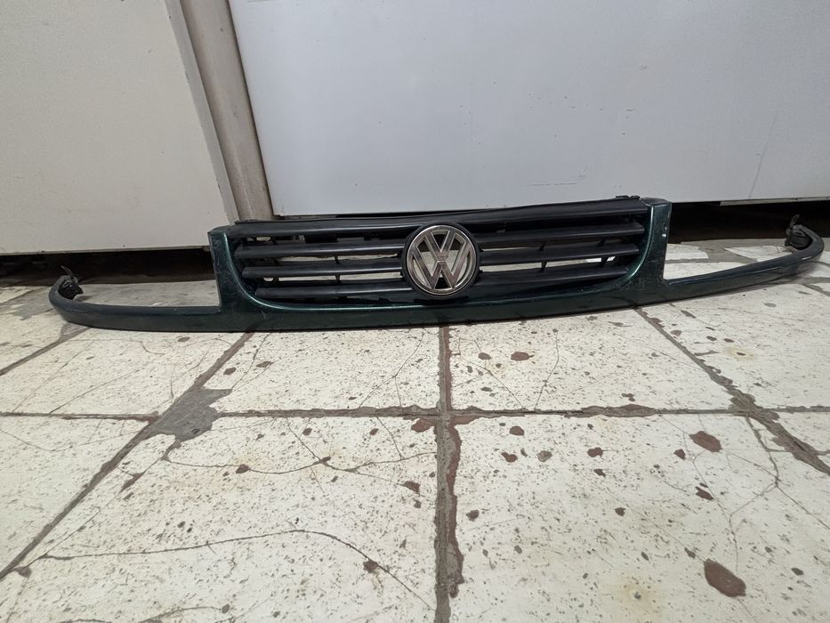 Пассат решотка б 4