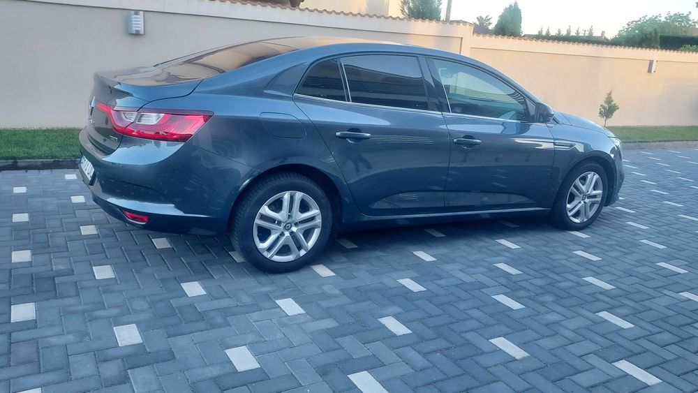 RENAULT Megane 2018 — imagine 3