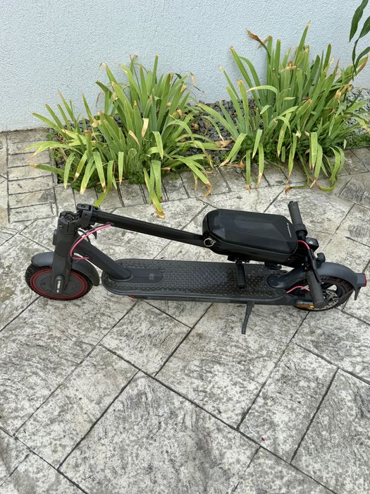 Xiaomi - Mi Electric Scooter Pro 2