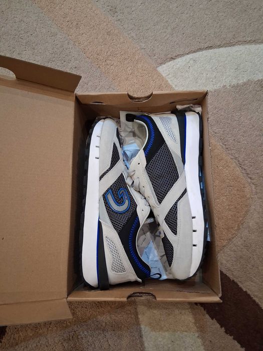 Оригинални маратонки