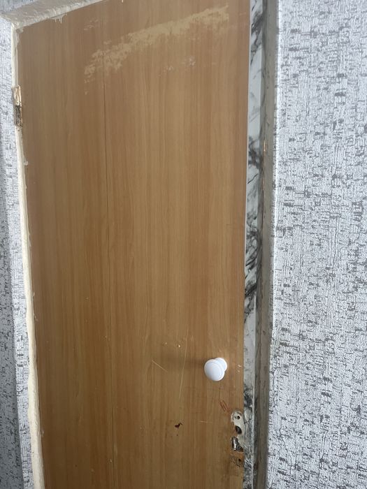 Сроччнноооо Двери за 5 тыс  7 мкр