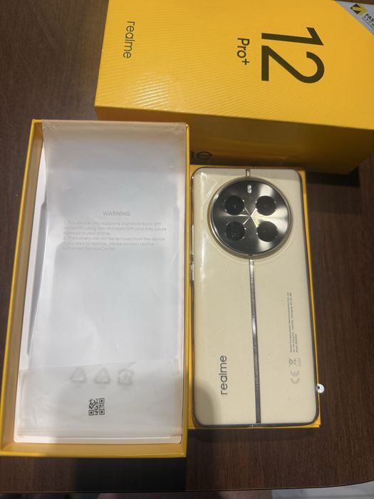 Продавам телефон Realme 12 Pro + 5G