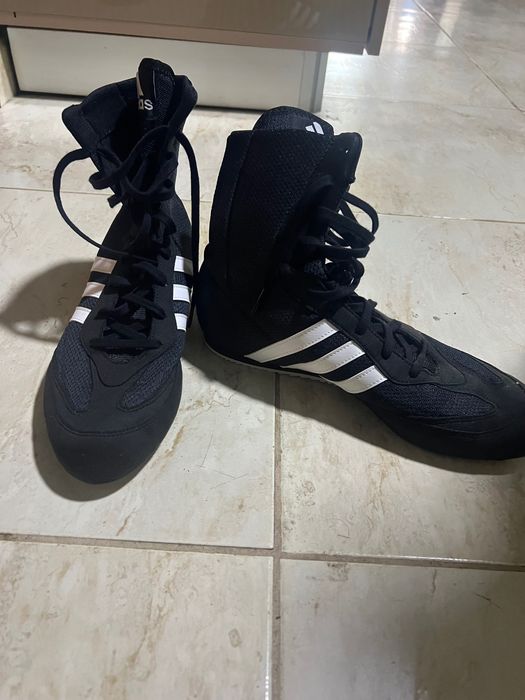 Adidasi noi de Box Addidas