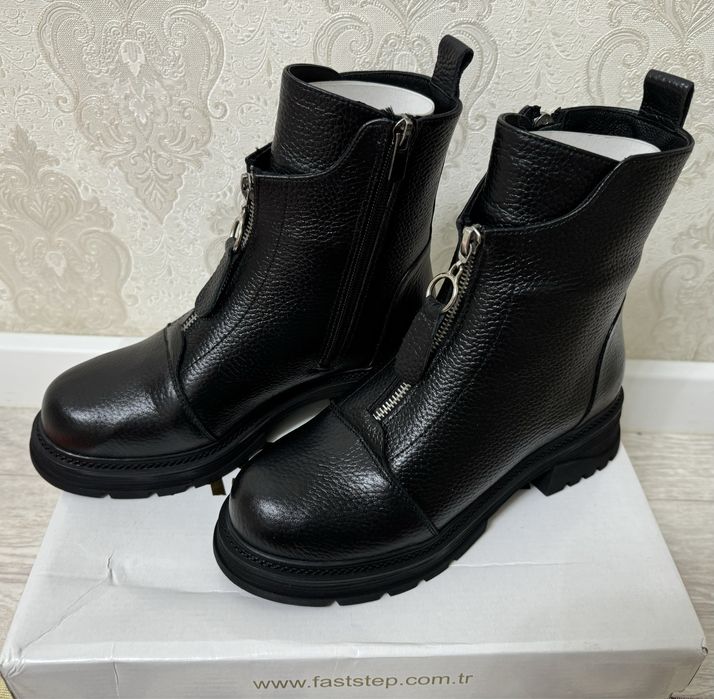 Продам женскую зимную обув