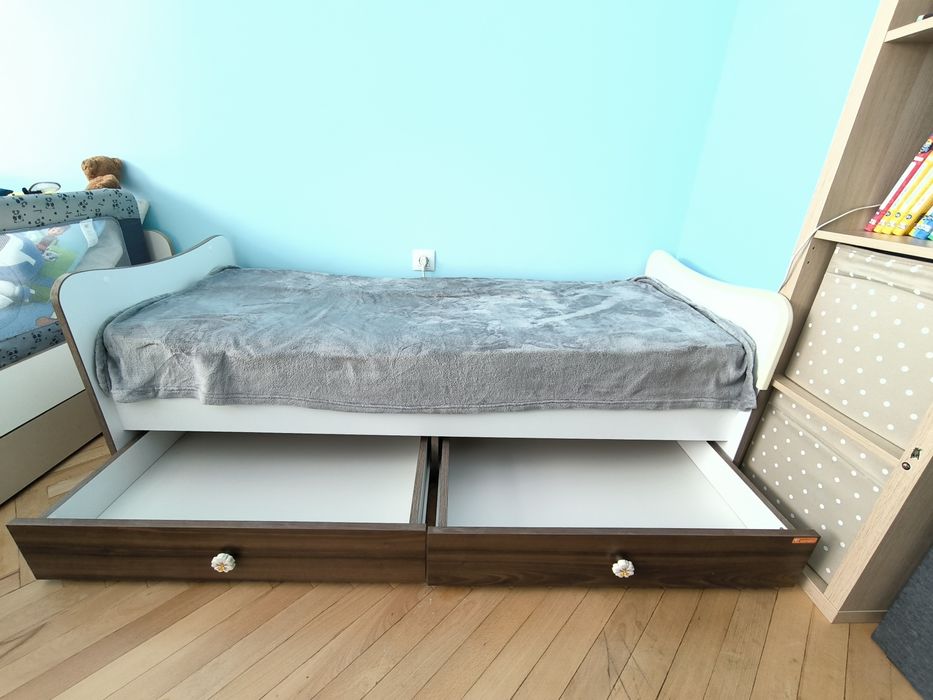 Детско легло на Лорели