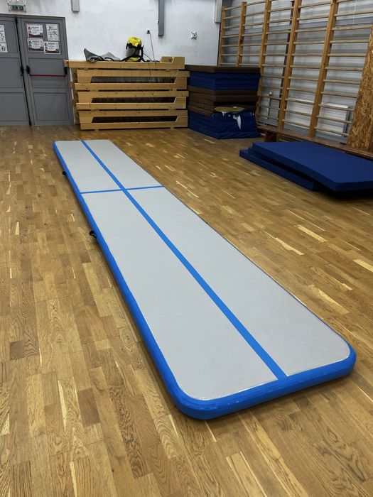 Airtrack Saltea gimnastică gonflabilă cu pompă  600x100x10cm PVC