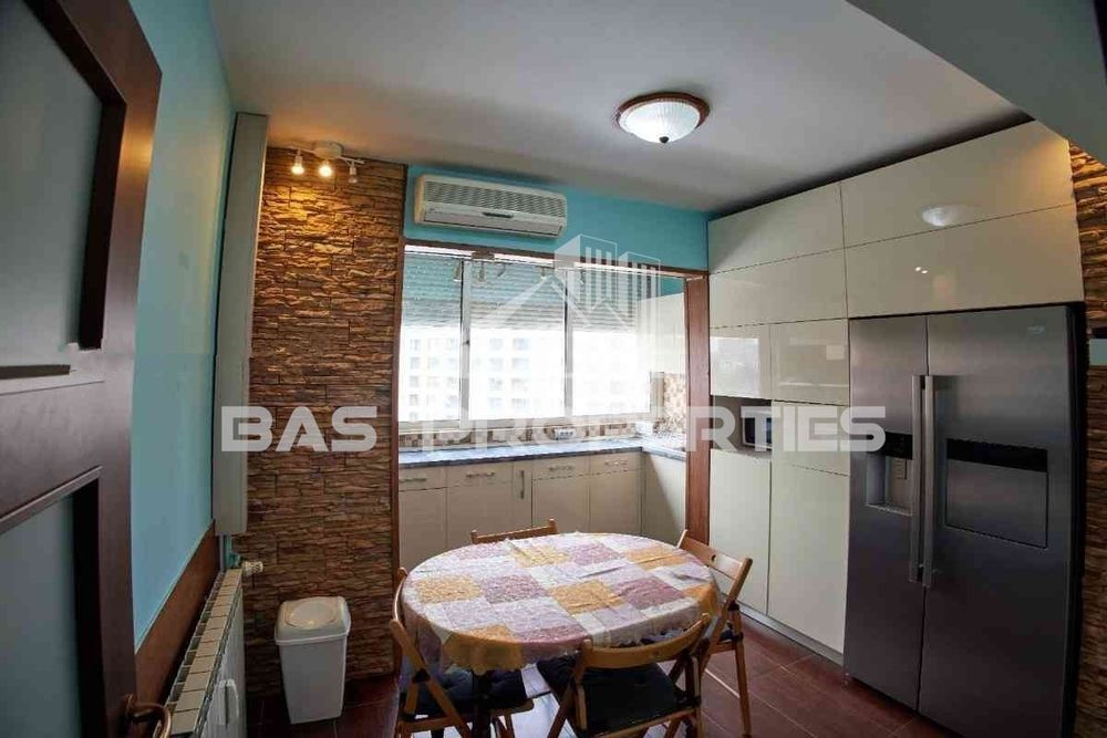 3-стаен в София-Център площ 85