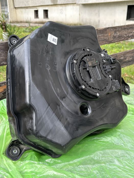 Резервоар помпа AdBlue BMW G30/31