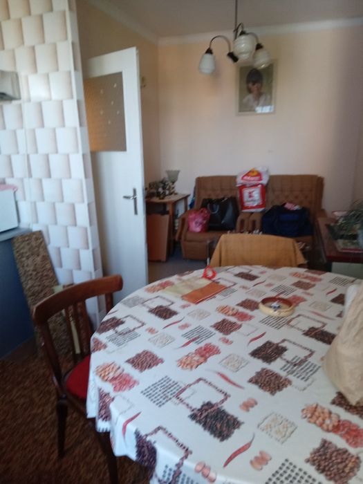 Продава се Тристаен апартамент в Омуртаг - 75 кв.м за 612 €/кв.м - Снимка #1