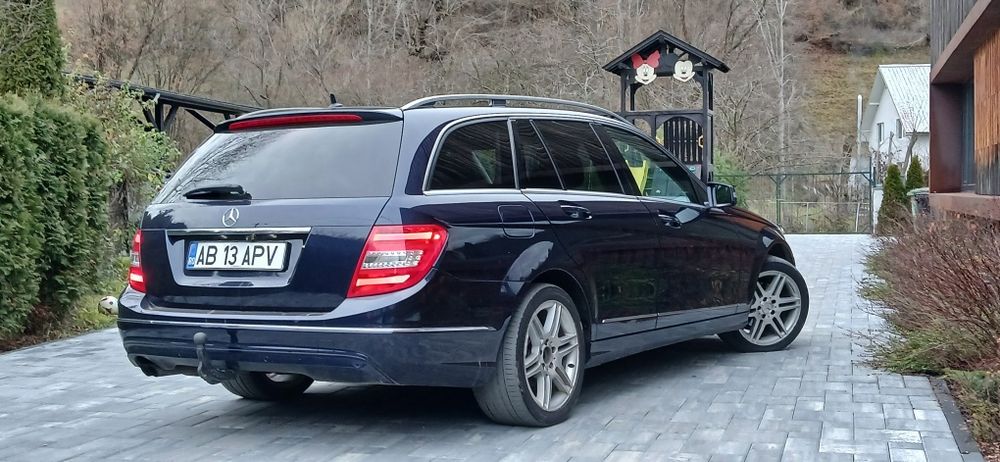 Mercedes C200 , 2.2 D ,webasto ,incalzire scaune ,distronic !!