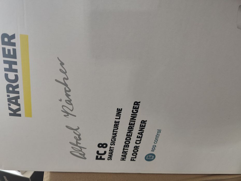 Vând mop Karcher FC 8 Smart signature line nu Dyson