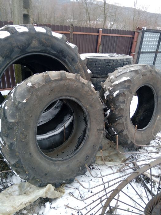 Vând cauciucuri Michelin folosite