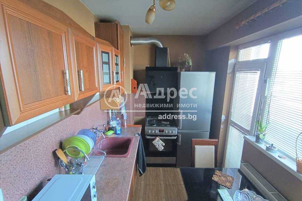 Продава се Двустаен апартамент в Разград, Бели Лом - 62 кв.м за 987 €/кв.м - Снимка #5