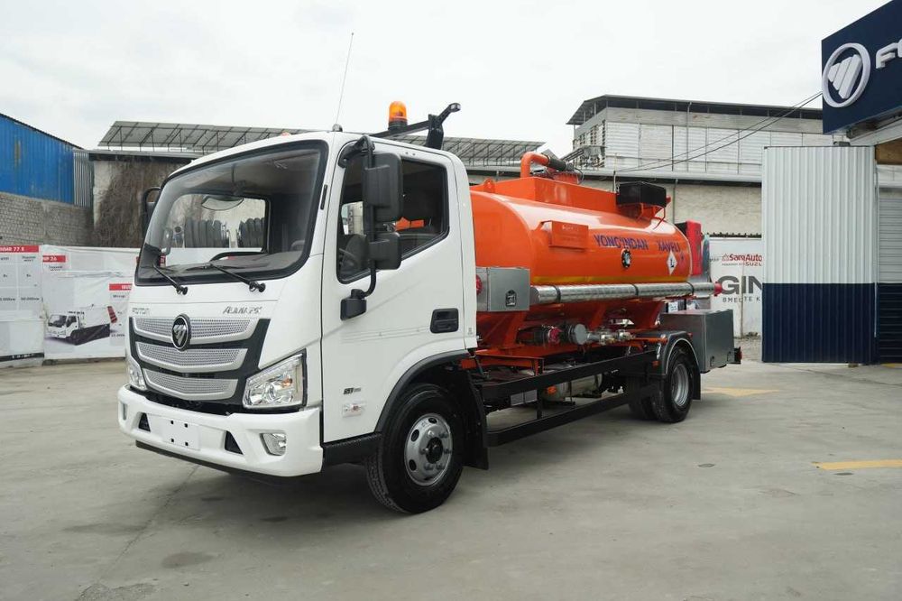 AUMARK Бензовоз Foton