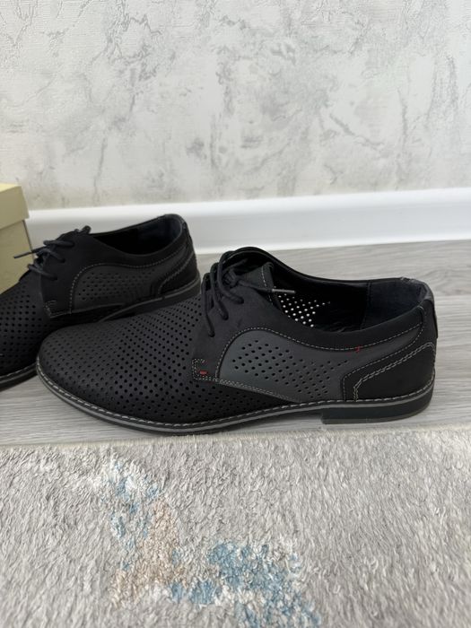 Продам мужские туфли