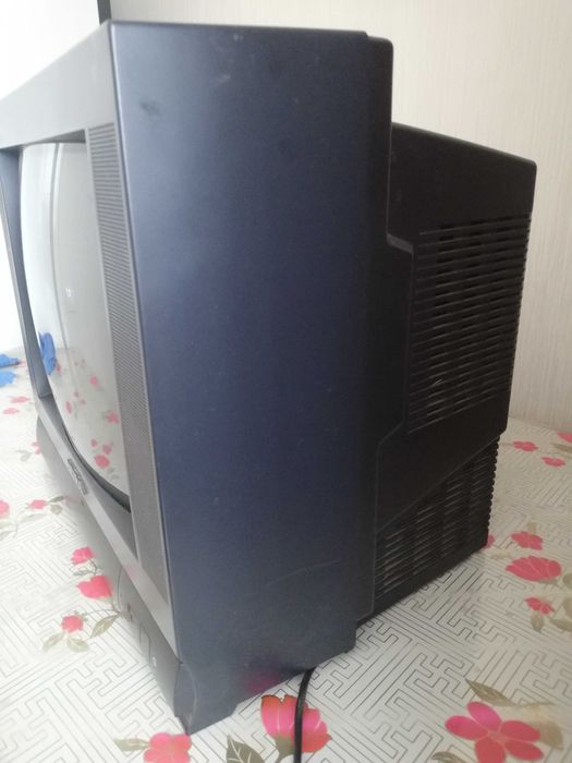 Продам телевизор б/у