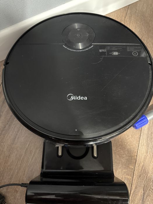 Продам робот пылесос