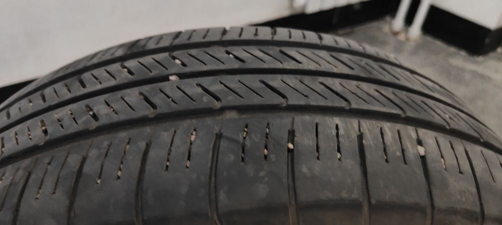 Продам шины 195/65/15