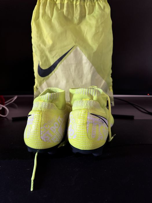 Ghete fotbal nike phantom retro elite
