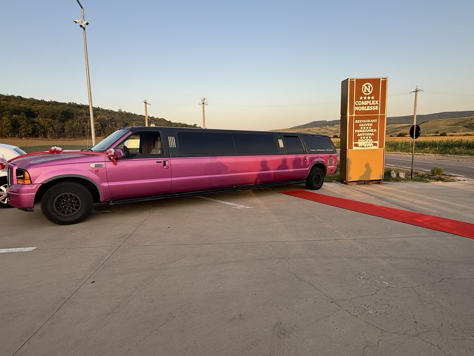 Limuzină de închiriat Iasi Vaslui Bacău Neamț Roman Botosani