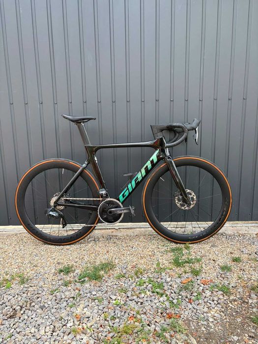 Cursieră Aero Giant Propel Full Carbon