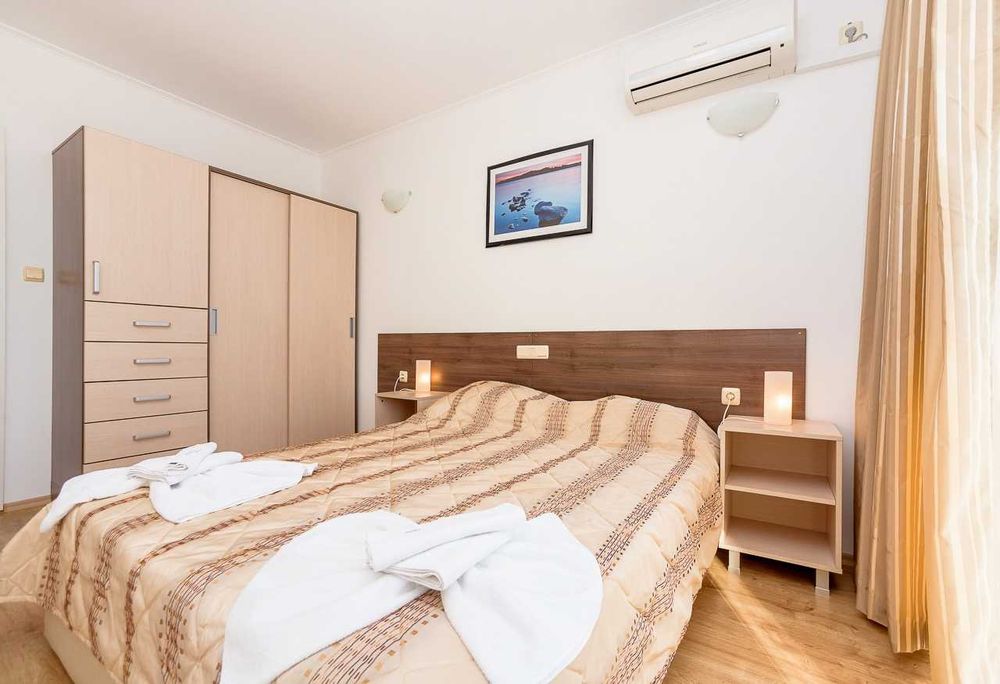 Дава се под наем Двустаен апартамент в Несебър - 60 кв.м за 900 € - Снимка #3