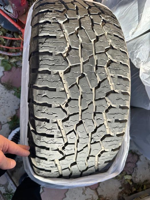 Продам резину Nokian