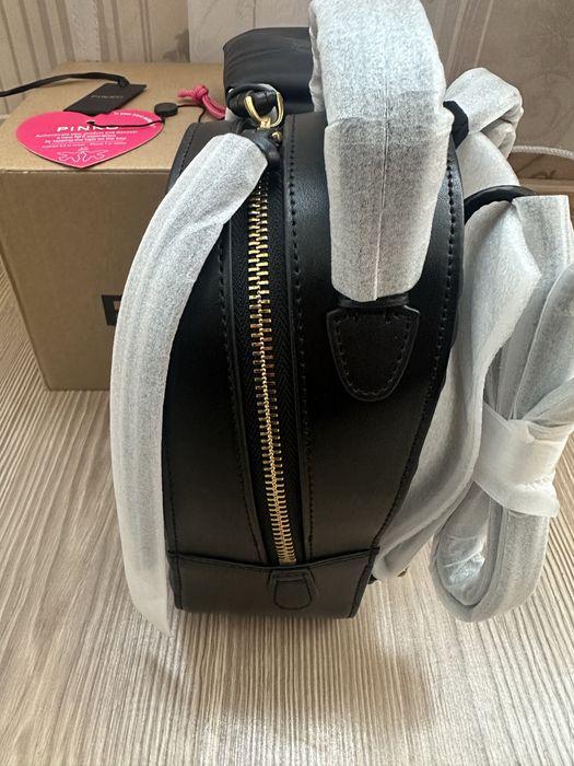 Чисто нова Раница Pinko Love Click Mini в черен цвят