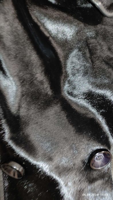 Пальто из пони женское