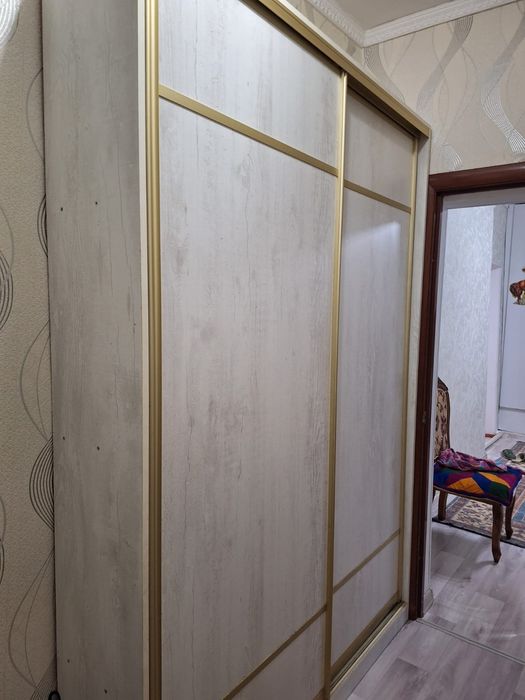 Шкаф для прихожей