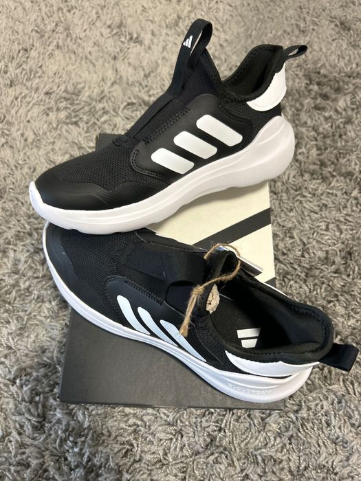 Маратонки adidas номер 39 1/3