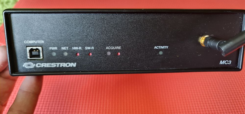 Crestron MC3  și HD MD 400 C E