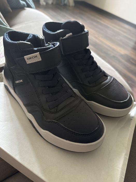 Продам ботинки Geox