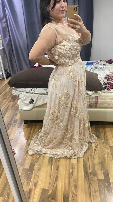 Rochie de ocazie tip bijuterie