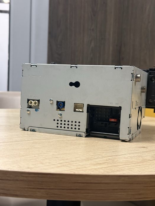 Медия за Mercedes w204 - работи без грешка