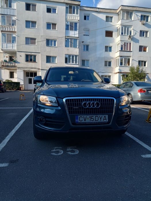 Vînd Audi Q5 2.0 TFSi