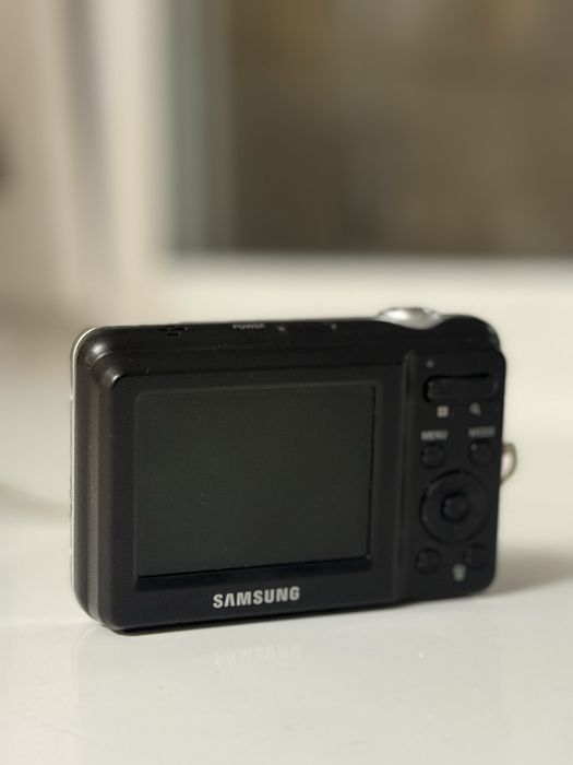 Samsung ES-серии
