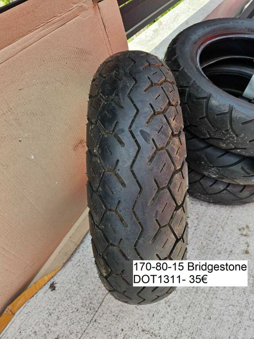 Мото гуми, различни размери.