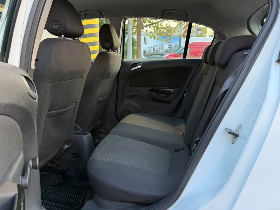 Opel astra D an fabricatei 2013
