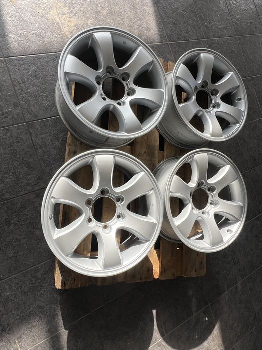 Оригинални джанти Toyota Land Cruiser 120 . Гуми Michelin