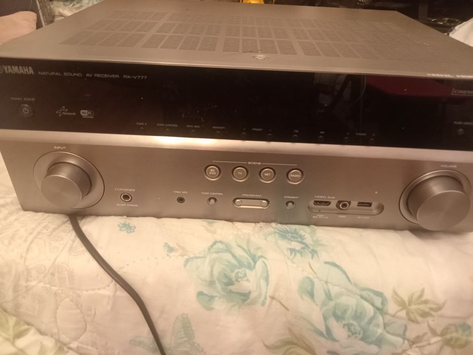 Anplificator yamaha rx v777