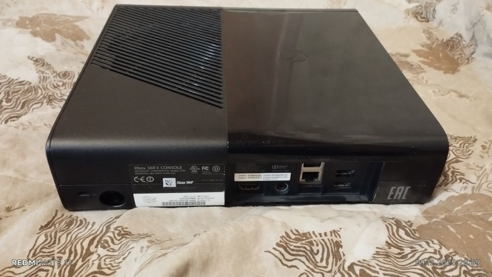 продам иксбокс 360Е