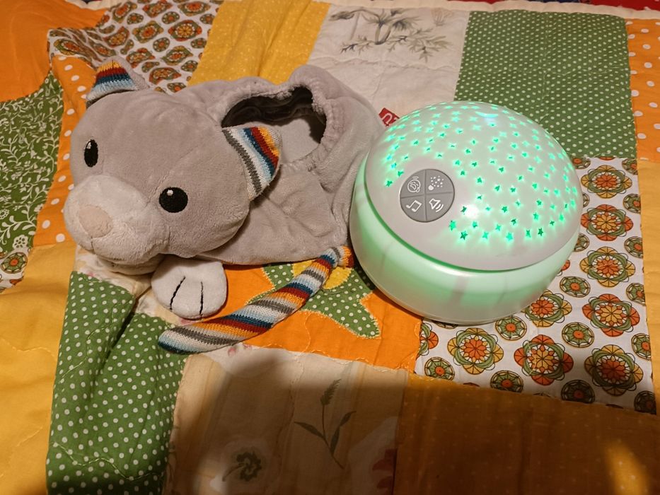 Proiector bebelus pisica