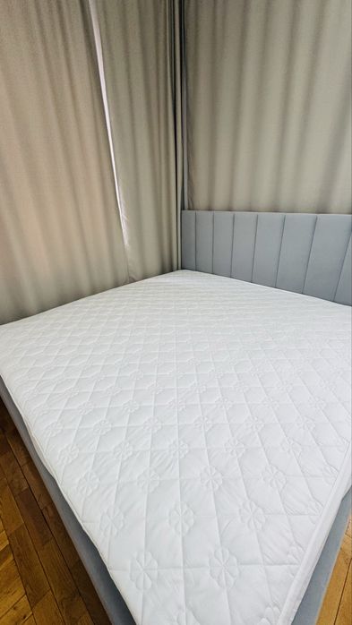 Срочно продам матрас 200*200