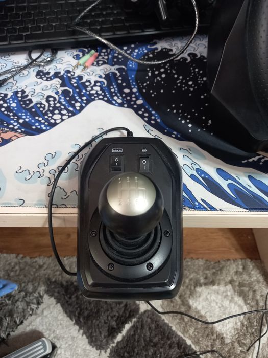 Игровой руль для приставок и ПК