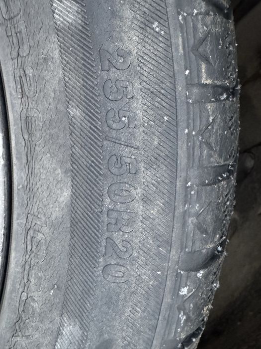 Продам шины радиус 20