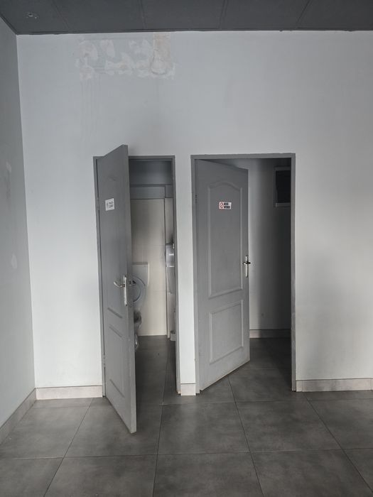 Închiriez spațiu comercial