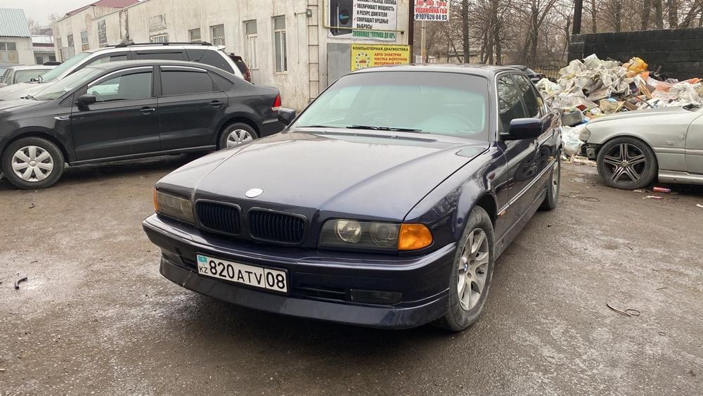 Авто бмв е38 1996